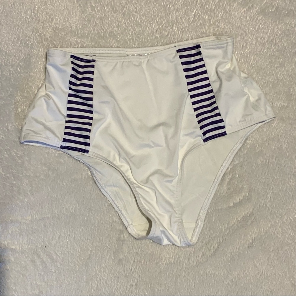 White High-Waisted Bikini Bottoms with Striped Accents